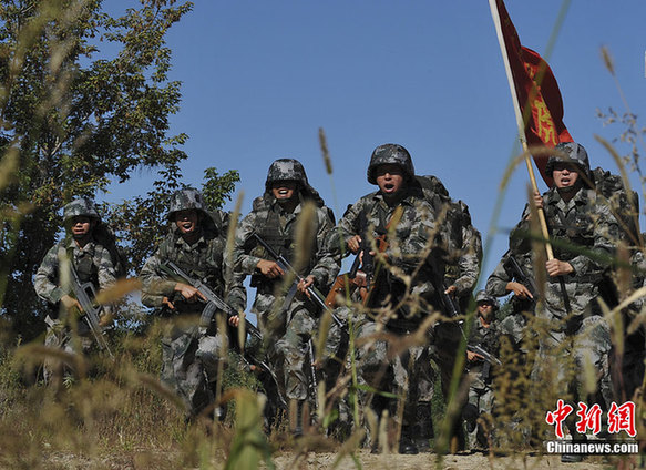 解放軍老虎連演練登島沖鋒 24次奪世界賽事冠軍