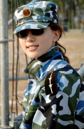 新一代軍藝?；ūP點(diǎn):殷桃姚琳娜成美女代表