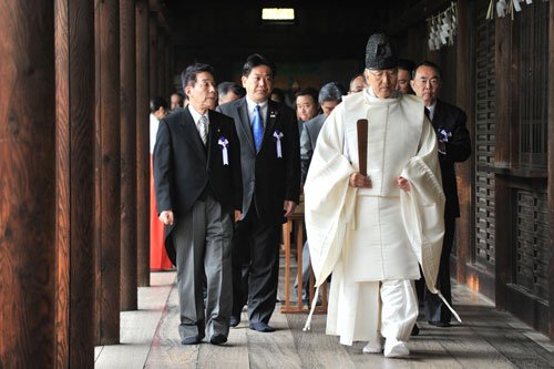 日本67名議員參拜靖國(guó)神社 稱(chēng)無(wú)需顧及鄰國(guó)感情