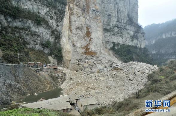 貴州凱里市山體崩塌事故初步核實(shí)有5人被埋 