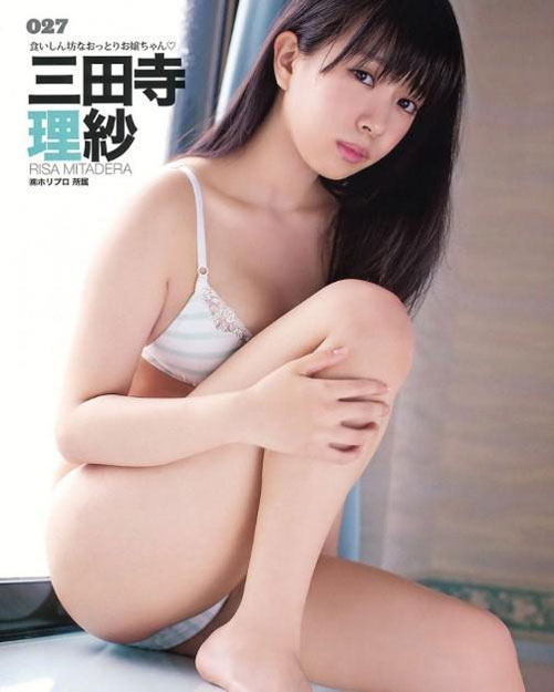 日本雜志評選32名2013年寫真女優(yōu)新秀